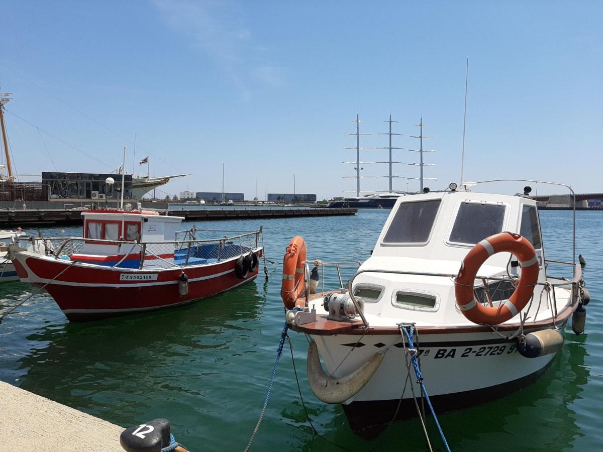 Port Serrallo